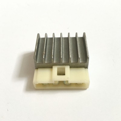 Реле напряжения Suzuki AD-50